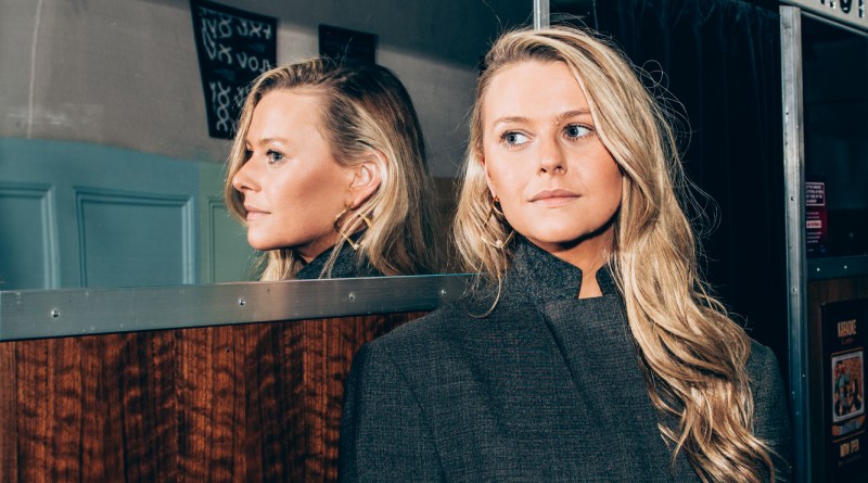 Artiste française interview presse